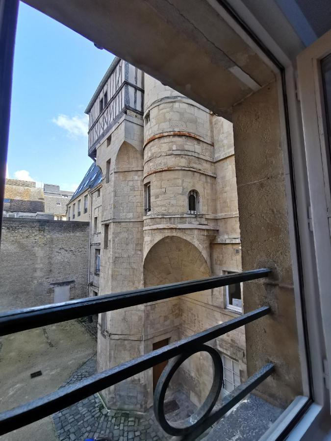 Studio en duplex dans un hôtel particulier Caen Extérieur photo