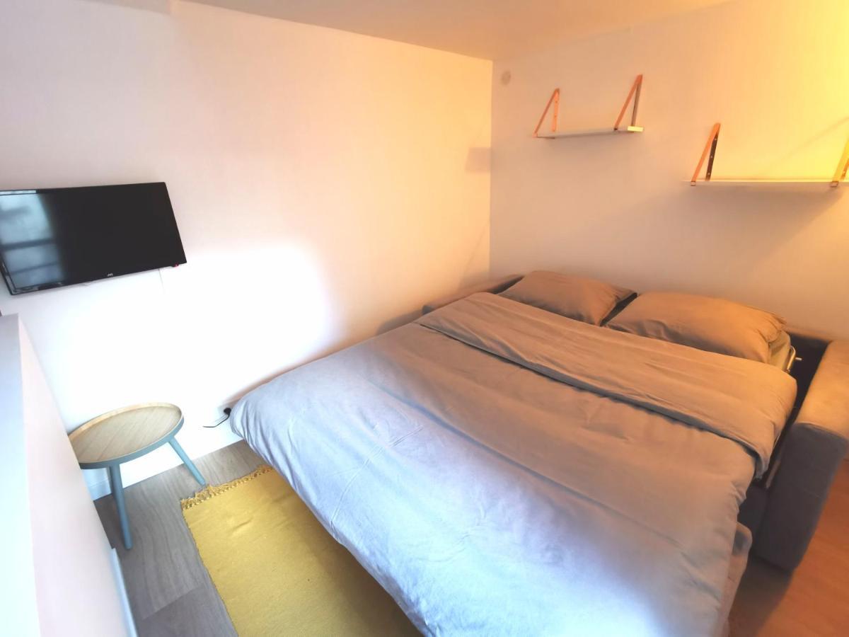 Studio en duplex dans un hôtel particulier Caen Extérieur photo